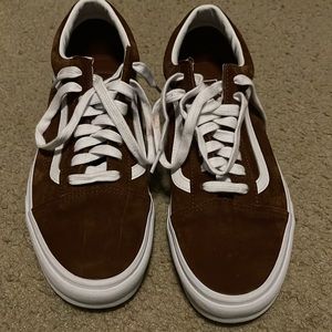 Men’s Vans Old Skool Brown Pig Suede low tops.  Size 10